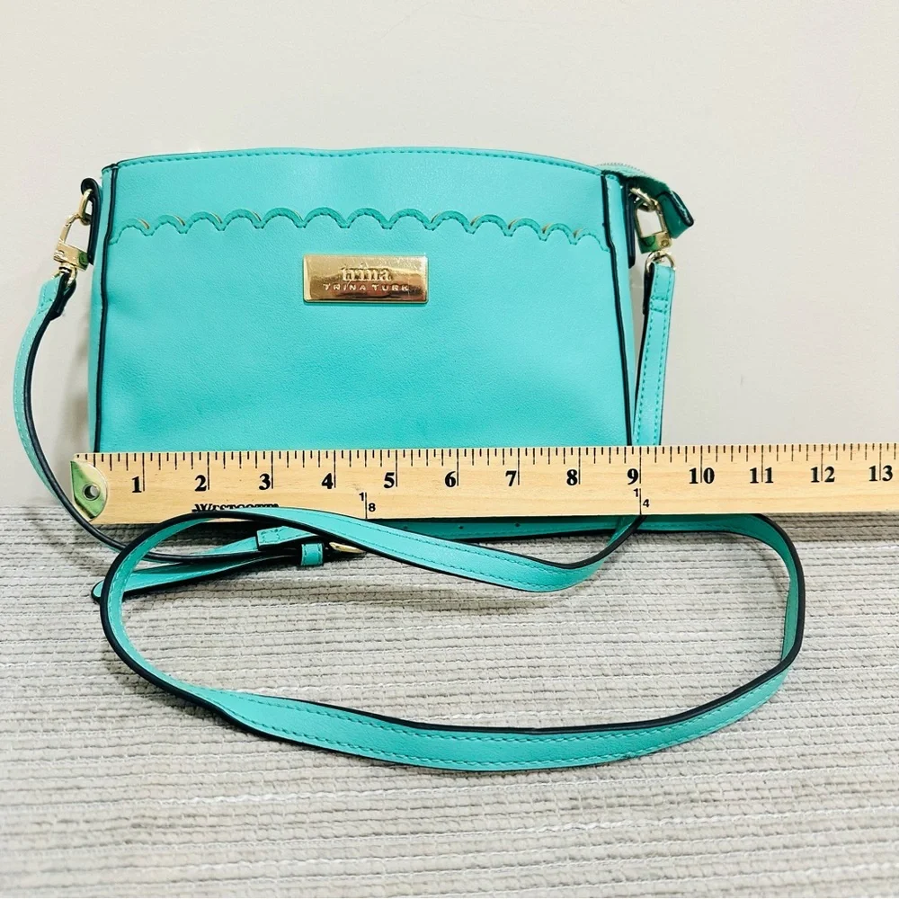 Trina Turk Teal Turquoise Scalloped Crossbody‎ Bag Gold Hardware Pre-owned
